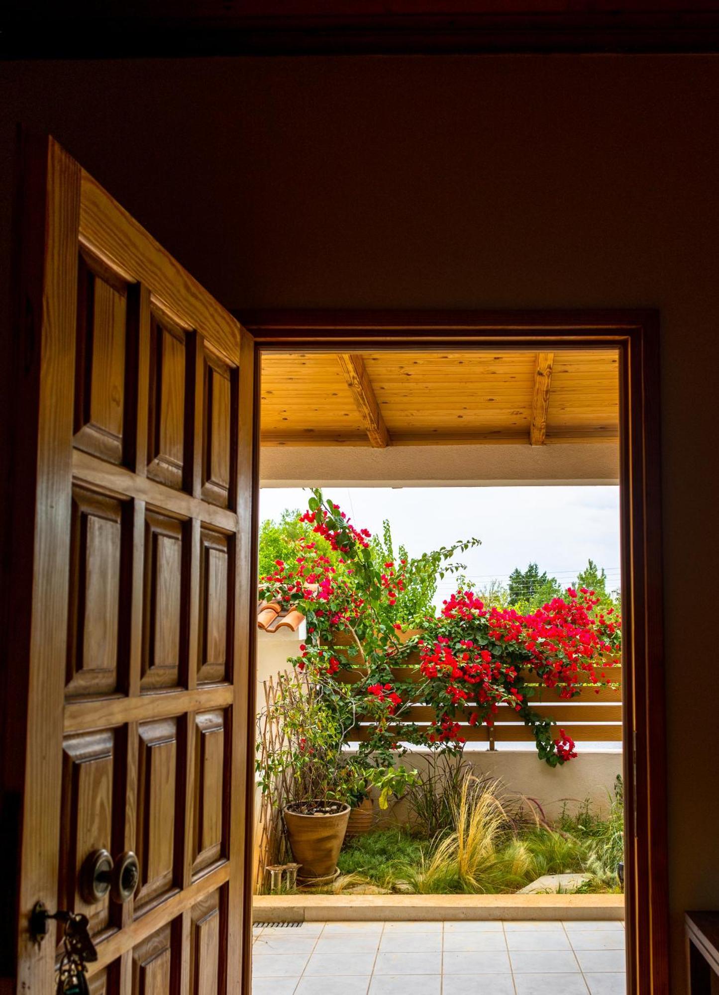 Villa Artemis Leto 10m to Airport Exterior foto